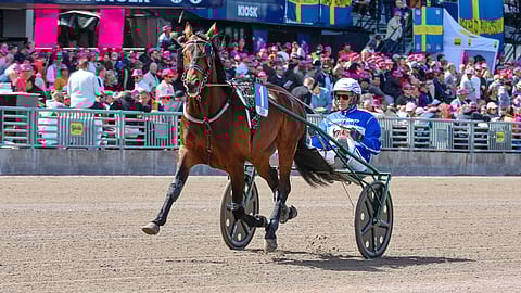 Izor Sisu ja Jorma Kontio