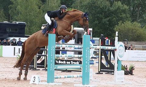 Fiola ja Jasmin Engblom voittivat Ainossa pääluokan. 