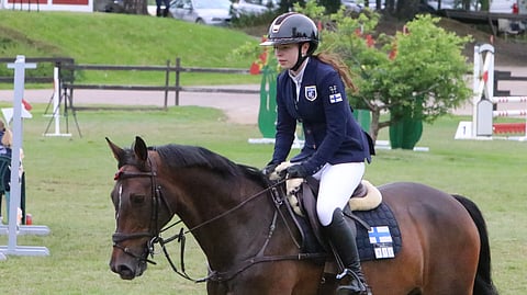 Mona Relander ja Ibeau Smh jatkavat sunnuntain yksilökilpailuihin. 