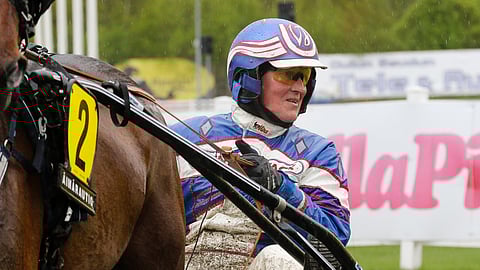 Vesa Jokiniemen tilastoitu voittomäärä ohjastajana näyttää lukemaa 389.