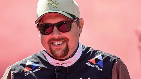 Daniel Reden Elitloppet-ohjastajien esittelyssä Solvallassa