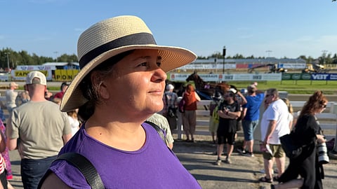 Tänä viikonloppuna nautitaan hevosurheilusta Kuninkuusraveissa, kun satulaankaan ei pääse!