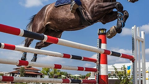 Onnettomuus tapahtui rataestekokeen kolmannella esteellä. 