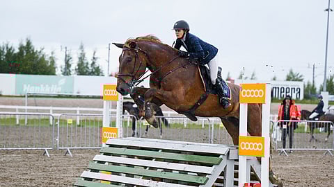 Mari Kaipainen ja Kankalon Iisakki kilpailivat viikonloppuna ensimmäisen yhteisen metrin luokkansa. 