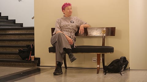 Laura Hänninen kulkee eläinten hyvinvoinnin eturintamassa. 