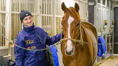 Ensio Mäntylän omistama Space Oddity vastasi Jerry Rauoksen toiveeseen saada valmennukseen myös vanhempi starttihevonen.