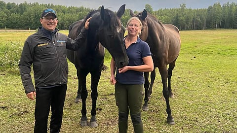 Jarmo Lappalainen tutuilla laitumilla.
