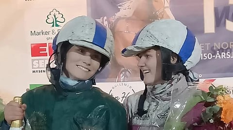 Milla Markkanen (vas.) on amatööriohjastajien Pohjoismaiden mestari. Sara Hautamäki ohjasti hienosti kolmanneksi.