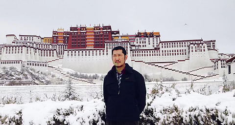 Tsering Döndrup’s The Red Wind Howls, his most politically charged work, unfolds against the backdrop of Tibet’s history of erasure and violence – a legacy Tsering Döndrup dares to confront head-on in all his writing.