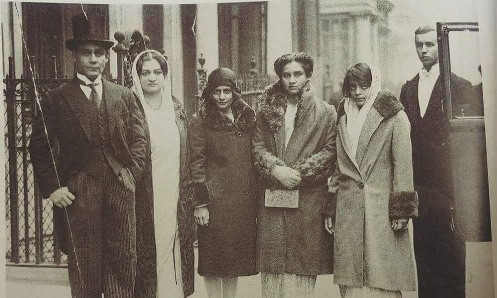 Nawab Hamidullah Khan and Maimoona Sultan of the Bhopal royal family with their three daughters in London in 1932. 