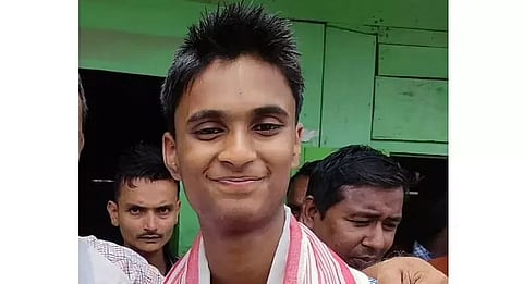 एएचएम टॉपर मुफस्सिर अली हसन वैज्ञानिक बनना चाहते हैं