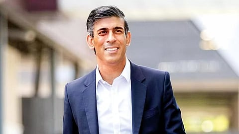 ऋषि सुनक बने ब्रिटेन के पहले भारतीय मूल के प्रधानमंत्री