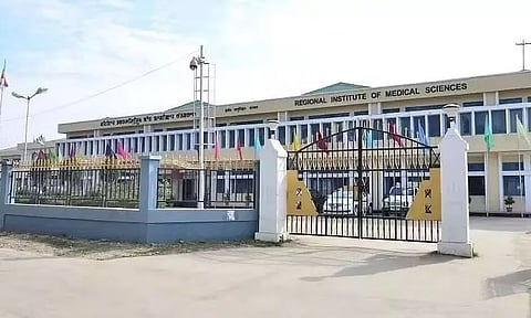 मणिपुर के डॉक्टरों द्वारा 27 दिसंबर से शुरू होने वाली ओपीडी सेवाओं के दो दिवसीय निलंबन की घोषणा की गई है