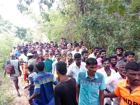 சதுரகிரியில் ஆடி அமாவாசை திருவிழா: குவிந்த பக்தர்கள்!