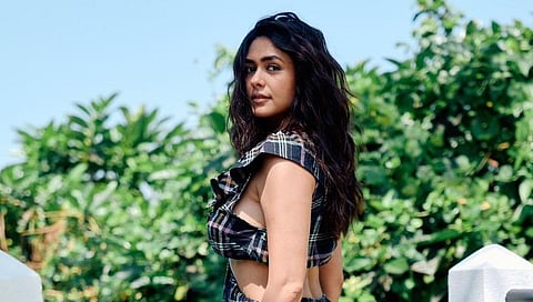 மிருணாள் தாகூர் லேட்டஸ்ட் ஆல்பம்