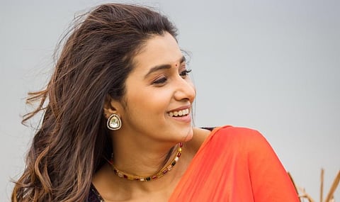 ப்ரியா பவானி சங்கர் ஆல்பம்