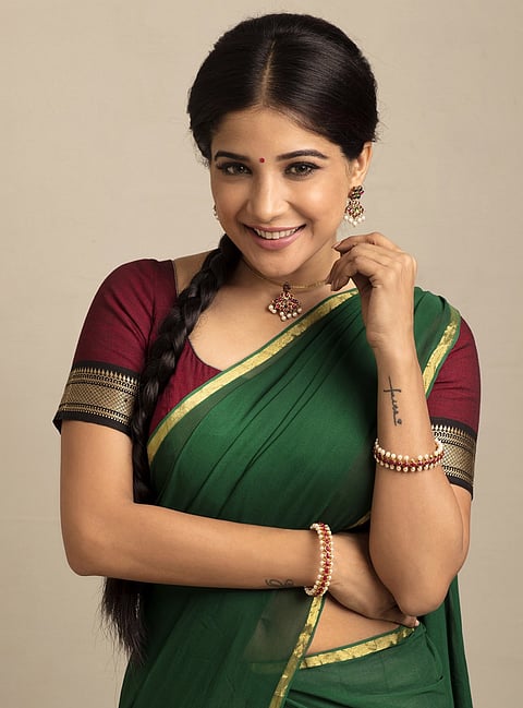 Actress Sakshi Agarwal Latest photos