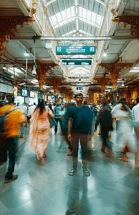 Why does hesitation and fear come when you see the crowd?