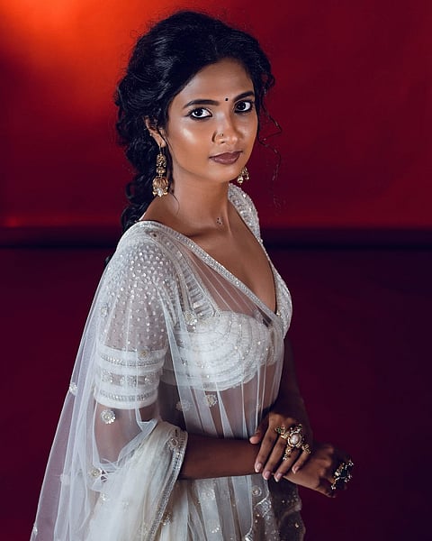 Actress Keerthi Pandiyan Latest Click