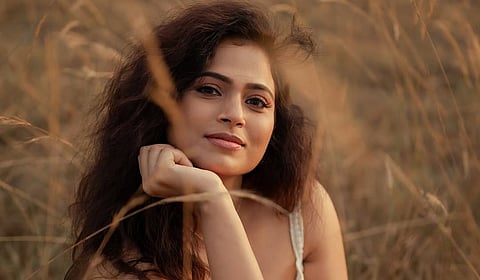 Actres Ramya Pandiyan Latest Clicks