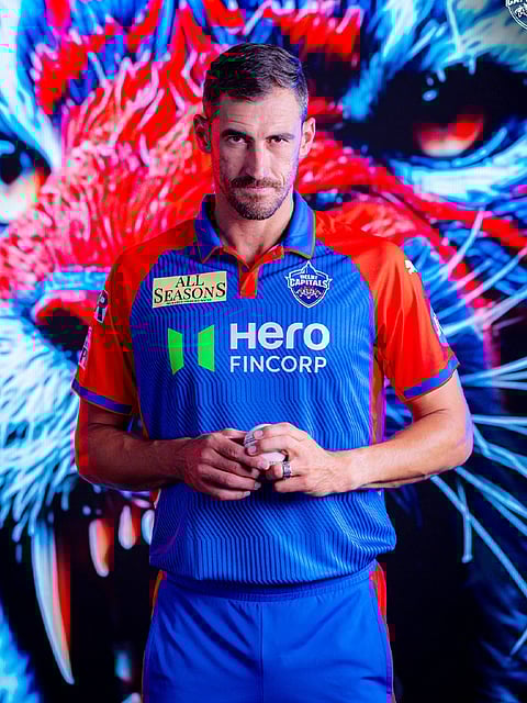 Mitchell Starc sets a record by taking 5 wickets