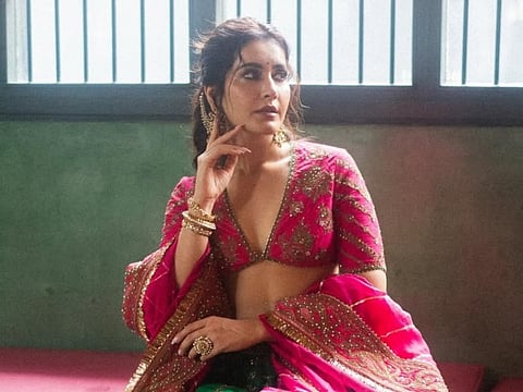 Actress Raashi Khanna Latest Clicks