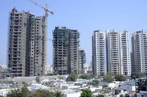 தத்தளிக்கும் ரியல் எஸ்டேட் தொழில்