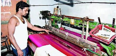 மின்வெட்டு தளர்ந்தது; நூல் விலை உயர்ந்தது!