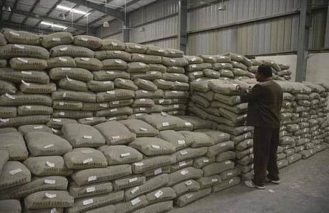 சிமென்ட் விலை உயர்ந்தாலும் பங்கு விலை உயரவில்லை