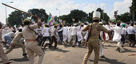 வகுப்புக் கலவரங்களில் இறந்த முஸ்லிம்கள் 66, இந்துக்கள் 41