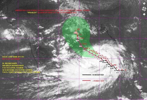 தீவிரமடைகிறது பைலின் புயல்: ஒடிசா, ஆந்திரத்தில் முன்னெச்சரிக்கை நடவடிக்கை