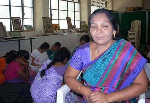 சாவின் விளிம்பிலிருந்து மீண்ட குடும்பங்கள்