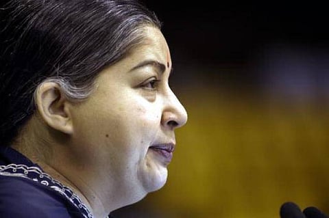 பாஜகவுடன் நெருங்கும் ஜெயலலிதா: மார்க்சிஸ்ட் கட்சி தடுக்க முயற்சி