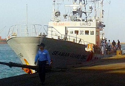 அமெரிக்க கப்பல் சிறைப்பிடிப்பு: அறிக்கை கேட்கும் மத்திய அரசு