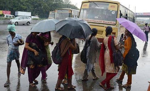 தமிழகத்தில் ஓரிரு நாட்களில் வடகிழக்கு பருவ மழை