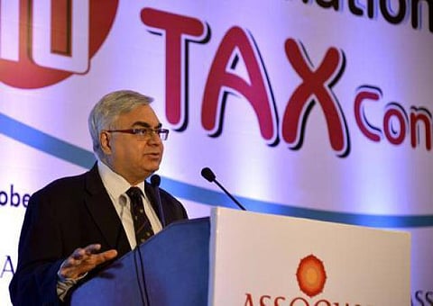 முன் தேதியிட்டு வரி வசூல் கூடாது: பார்த்தசாரதி ஷோம்