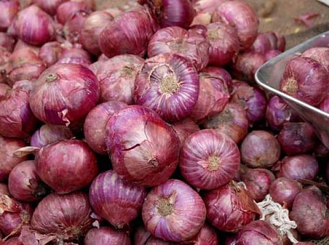 வெங்காய விலை உயர்வுக்கு என்ன காரணம்?