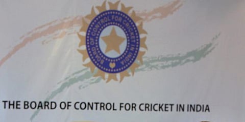 ஐபிஎல் போட்டிகளில் இருந்து புனே அணி நீக்கம்