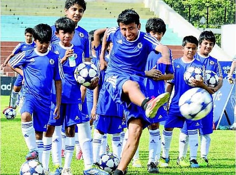 வாசு கோல் போடுவானா?