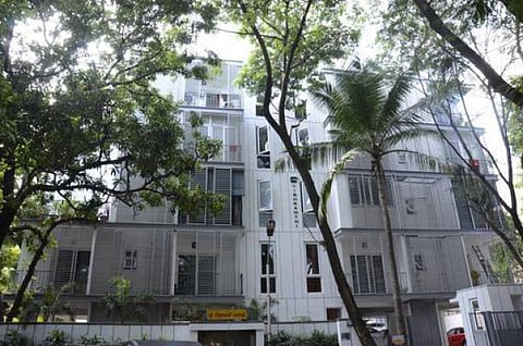 நடிகர் சந்தானம் உள்பட திரைத் துறையினர் வீடுகளில் வருமானவரி சோதனை