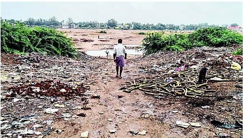 ஆற்றங்கரையில் புதைக்கப்படும் அனாதை சடலங்கள்! - மாசுபடும் தென்பெண்ணை ஆறு