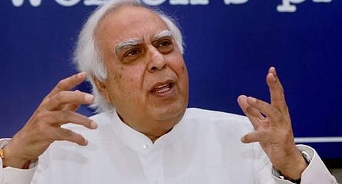 கௌஹாத்தி உயர் நீதிமன்ற தீர்ப்பை எதிர்த்து மேல்முறையீடு: கபில் சிபல்