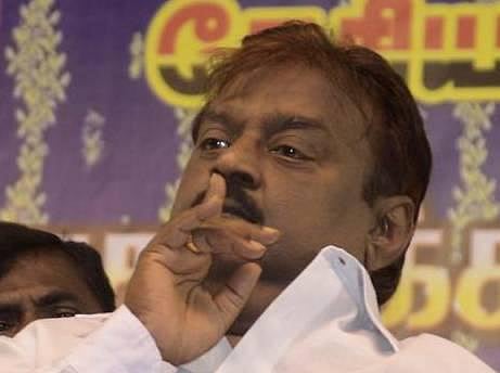 டெல்லி தேர்தலில் பலத்தைக் காட்டி காங்., பாஜகவை ஈர்க்க தேமுதிக வியூகம்