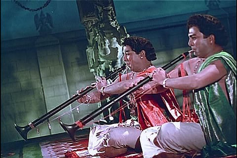 இலக்கியம், நாடகம் : ஏன் இந்தத் தீண்டாமை?