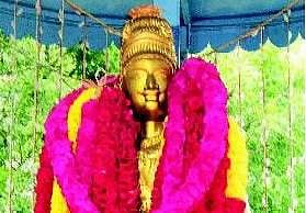 ராஜராஜ சோழன் எங்க சாதி.. பங்காளி ஊரு மாப்ளே - வரிந்துகட்டி சாதிச் சங்கத்தில் உறுப்பினராக்கும் அமைப்புகள்