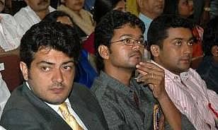 டீக்கடையாகும் ட்விட்டர்: அஜித் X விஜய்