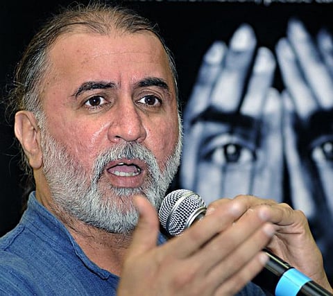 அரசியல் தூண்டுதல் காரணமாக எப்.ஐ.ஆர்: தேஜ்பால் புகார்