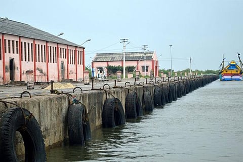 லெஹர் புயல் ஆந்திரத்தை இன்று தாக்கும்