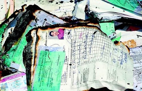 ஆவணங்களைத் தொலைப்பது எப்படி?