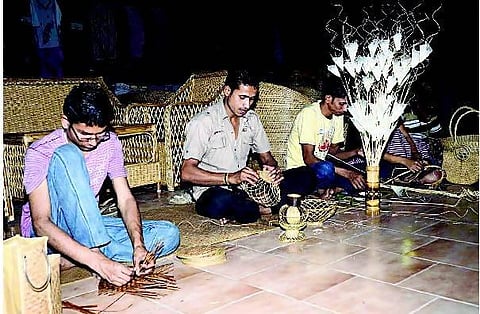 மனித உழைப்பில் முதலீடு செய்யுங்கள்